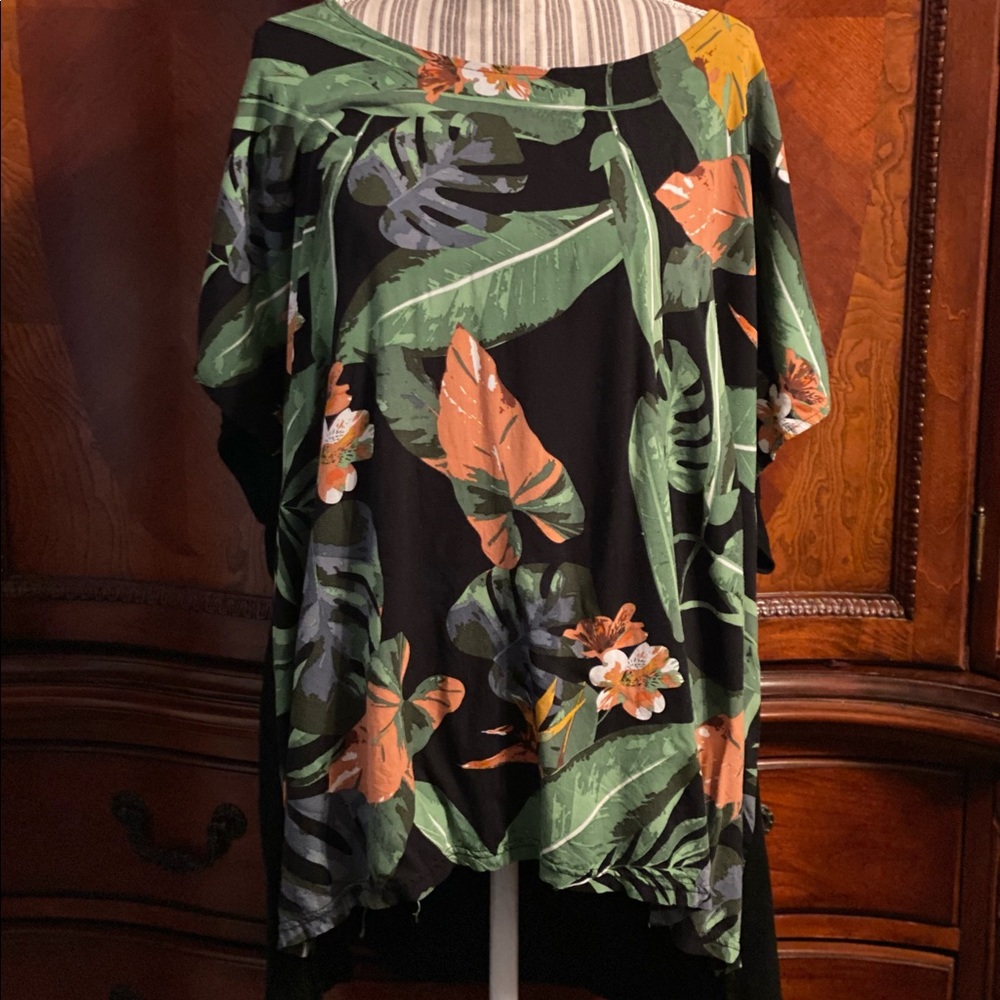 Tropical top